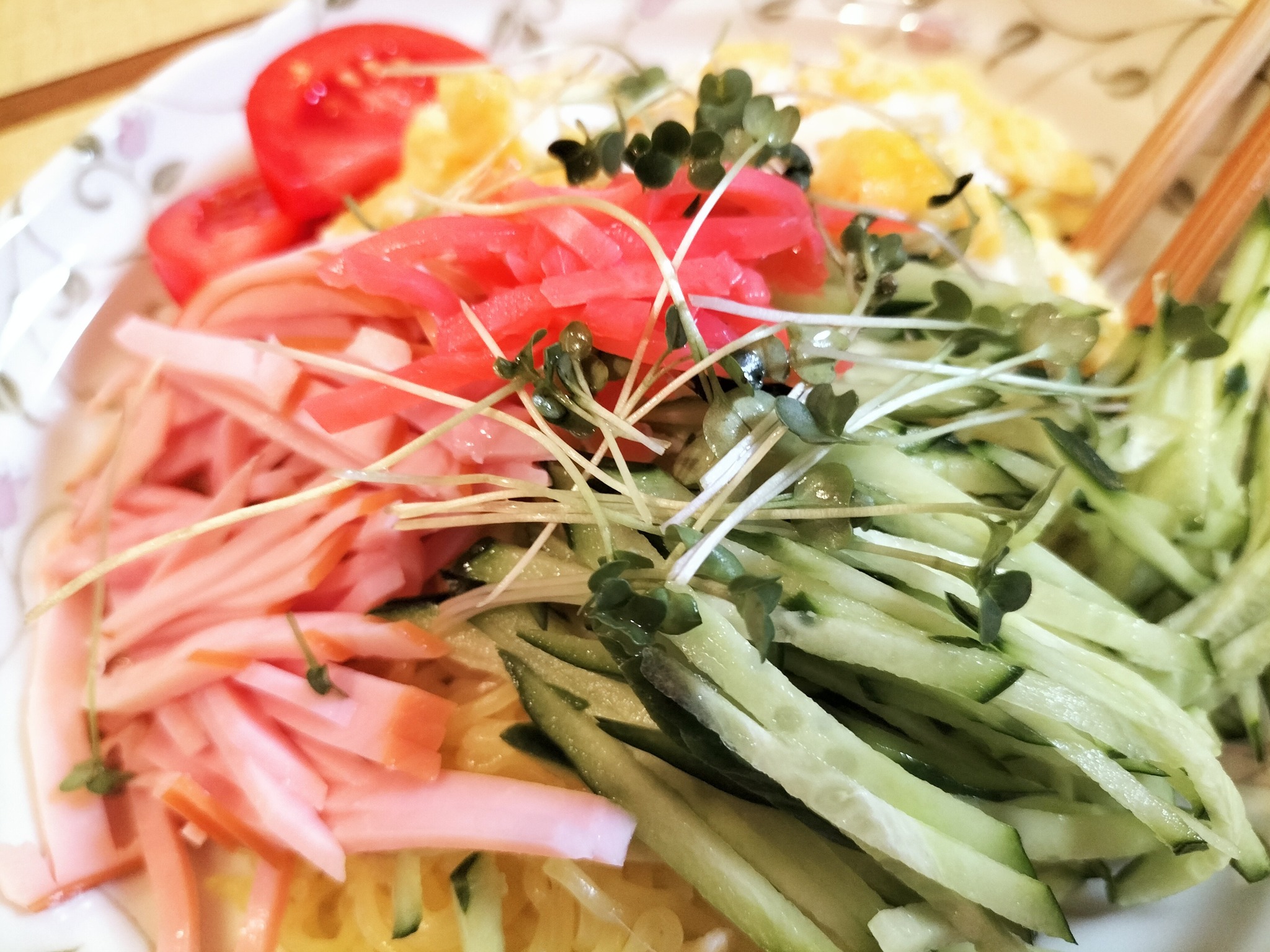 完成した冷やし中華