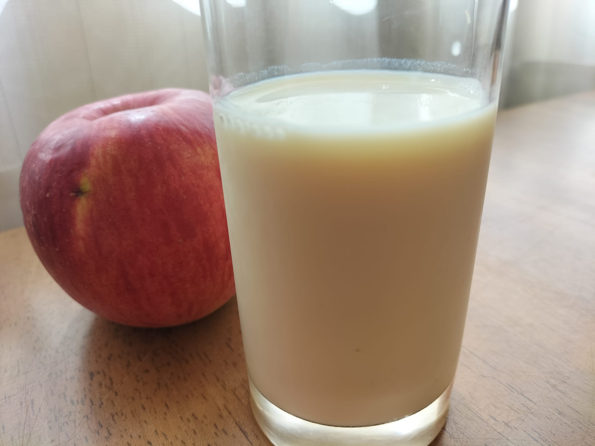 甘酒豆乳とリンゴ