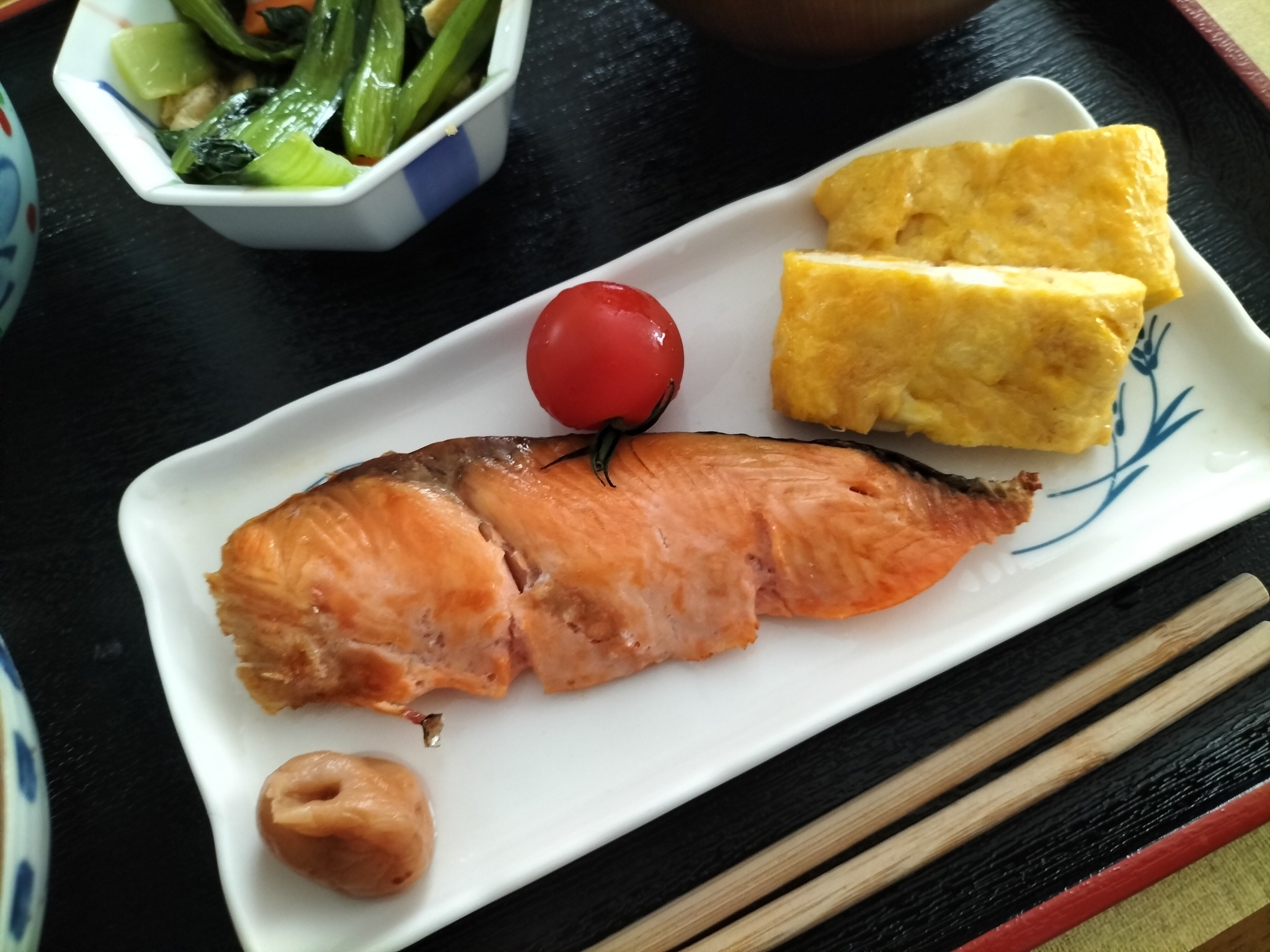 朝ごはん和食メインの献立：焼き鮭