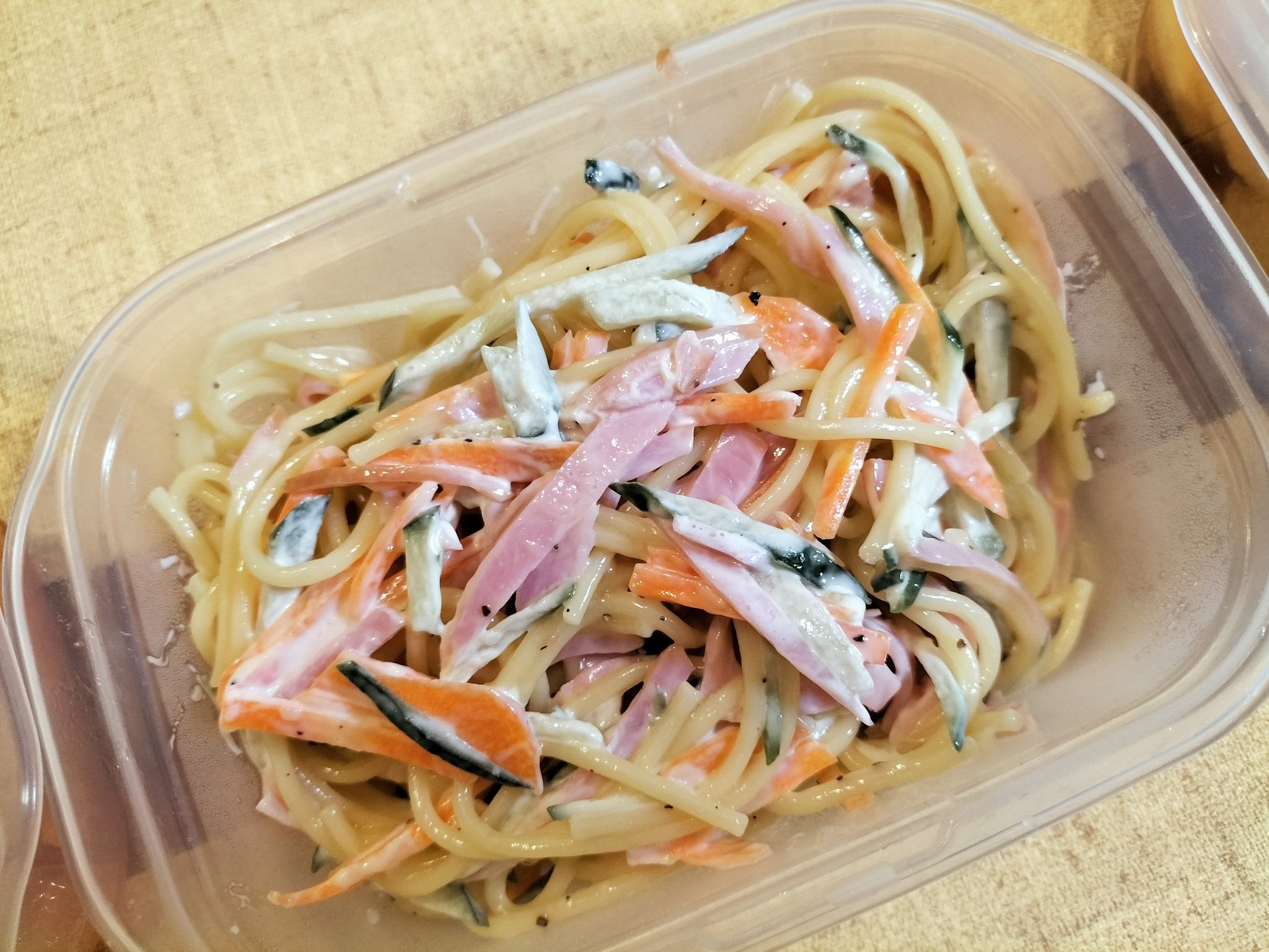 作り置きしたスパゲッティサラダ