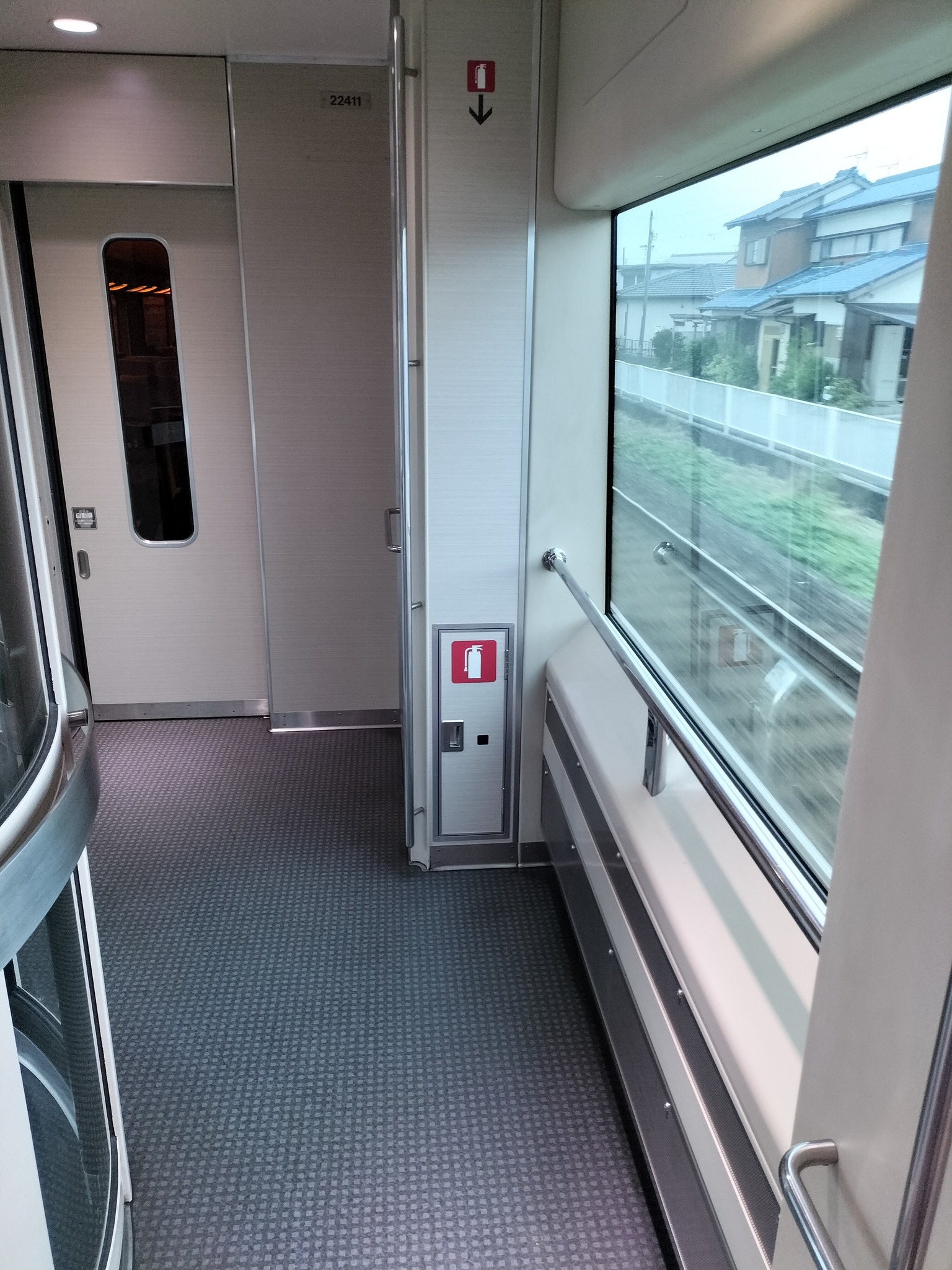 近鉄特急のデッキ