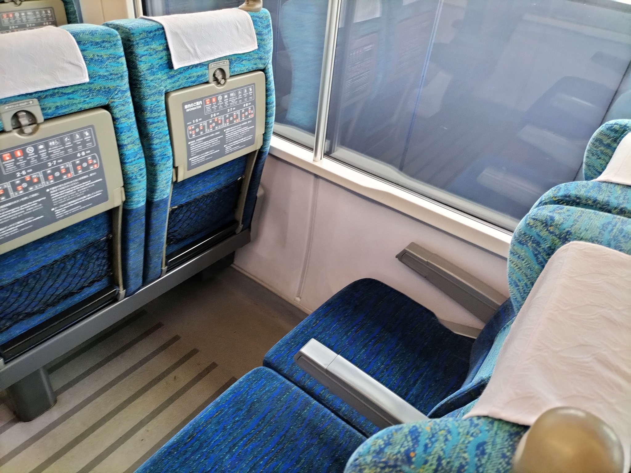 名鉄線ミュースカイの座席