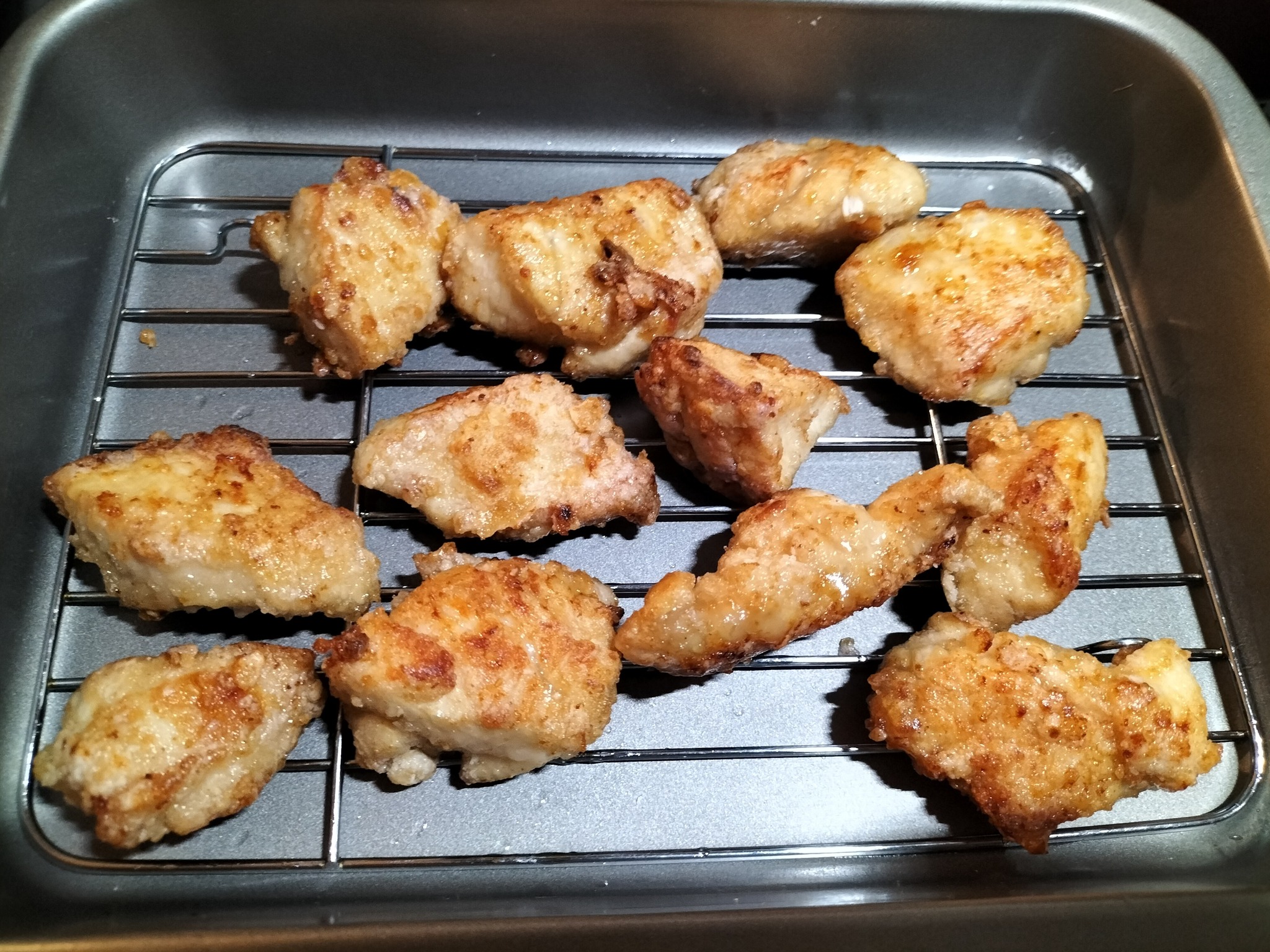 パットで休めている鶏胸肉