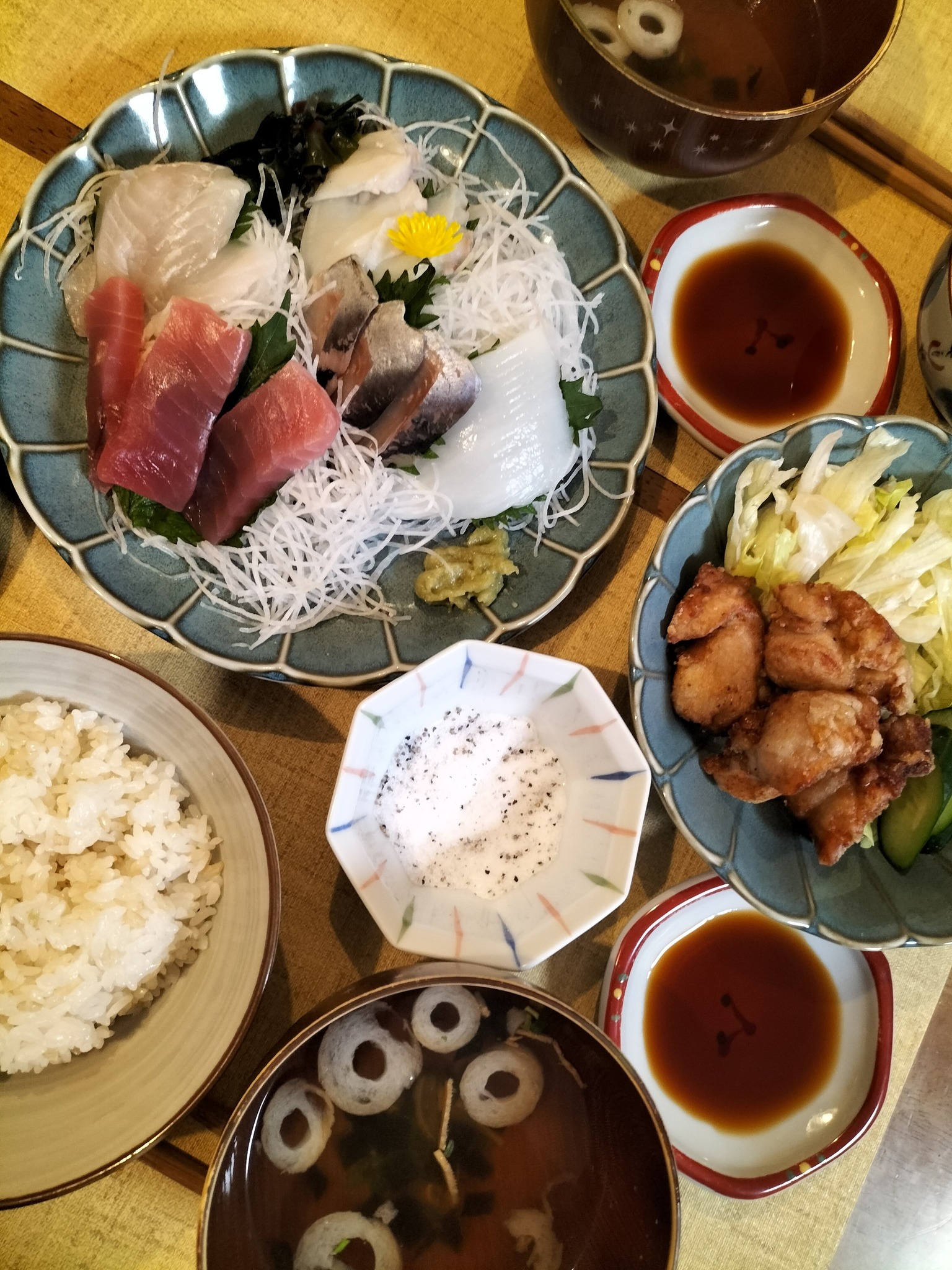 今日の刺身メインの献立