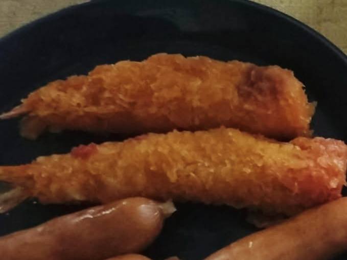 昨夜の残りのエビフライ