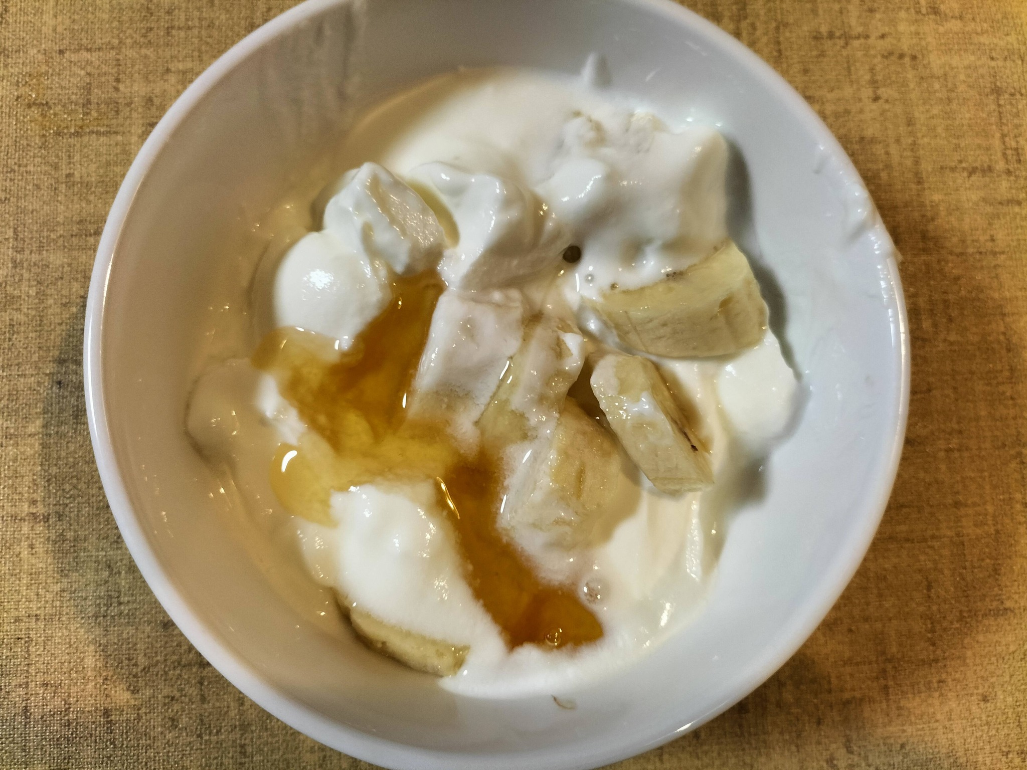 夕飯の締めのバナナヨーグルト