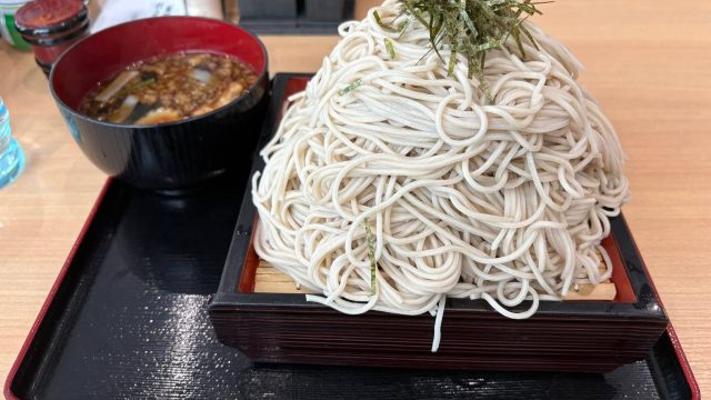 道議会食堂の大特ざるそば