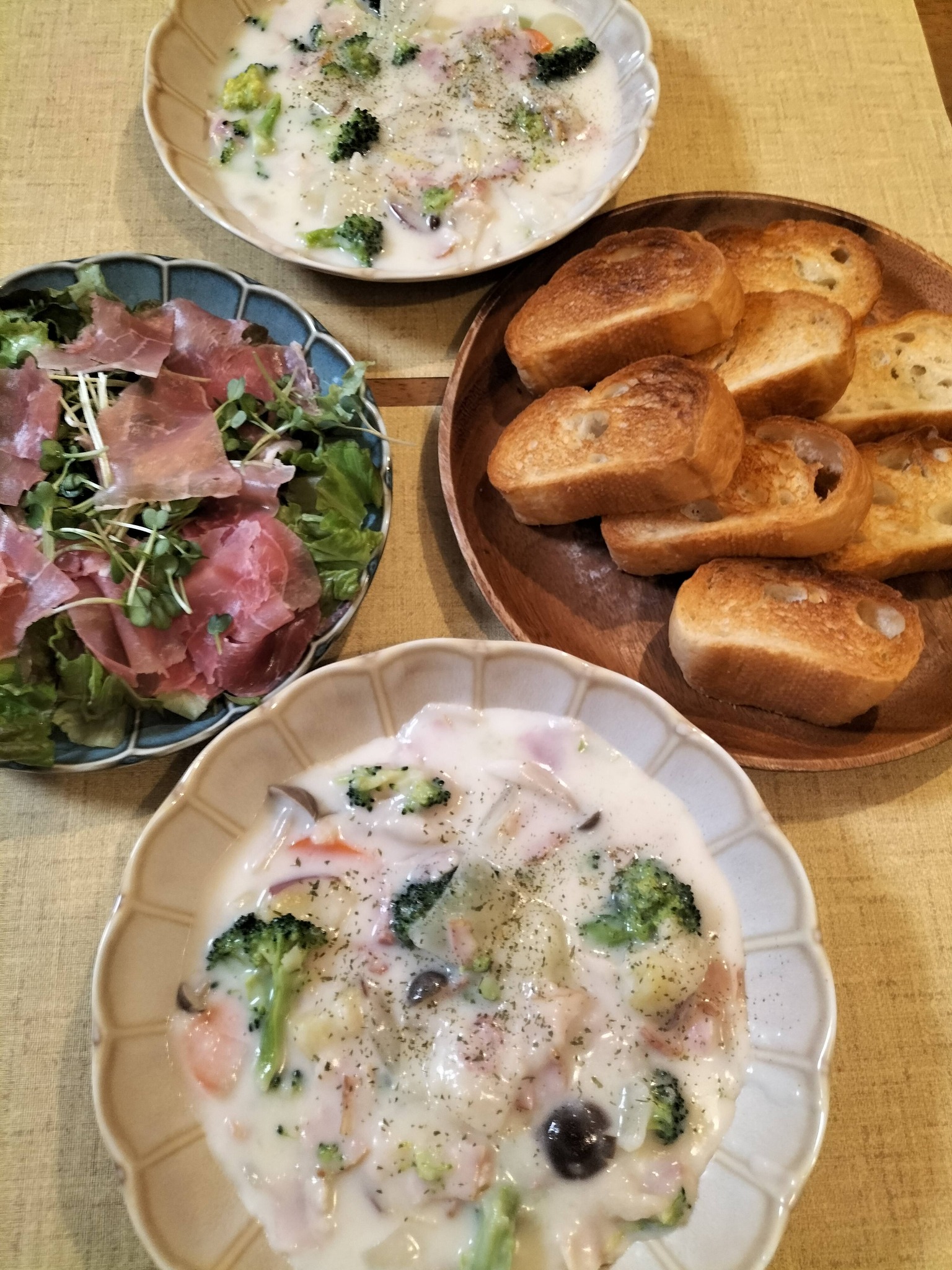 50代夫婦にぴったりのシチューの献立