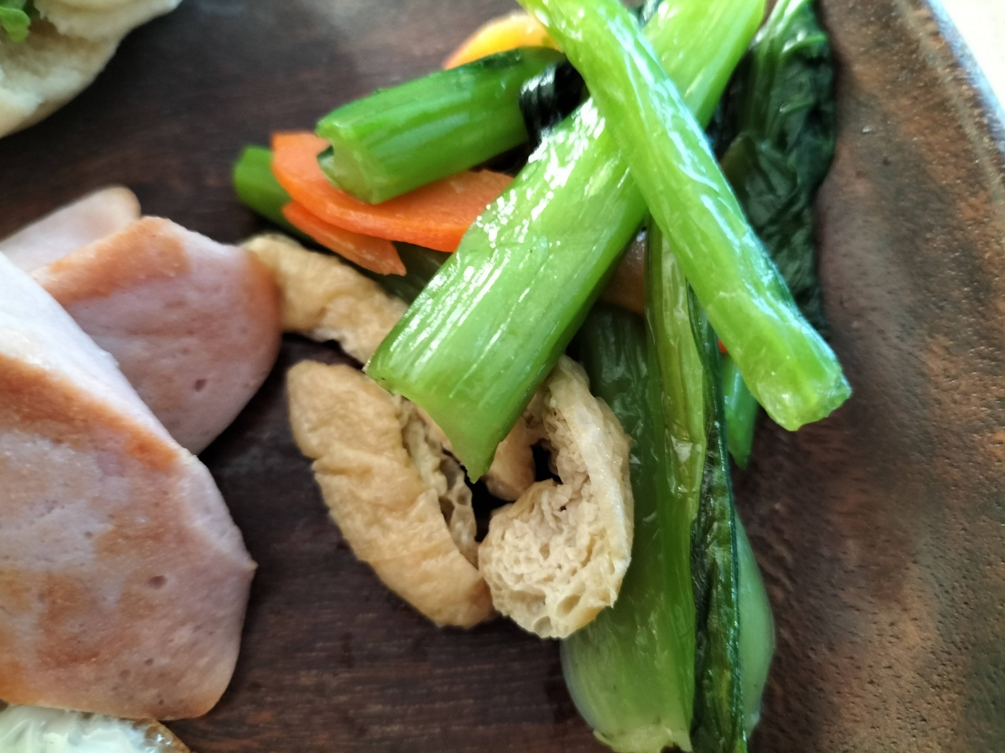 野菜と油揚げのシャキシャキ炒め物