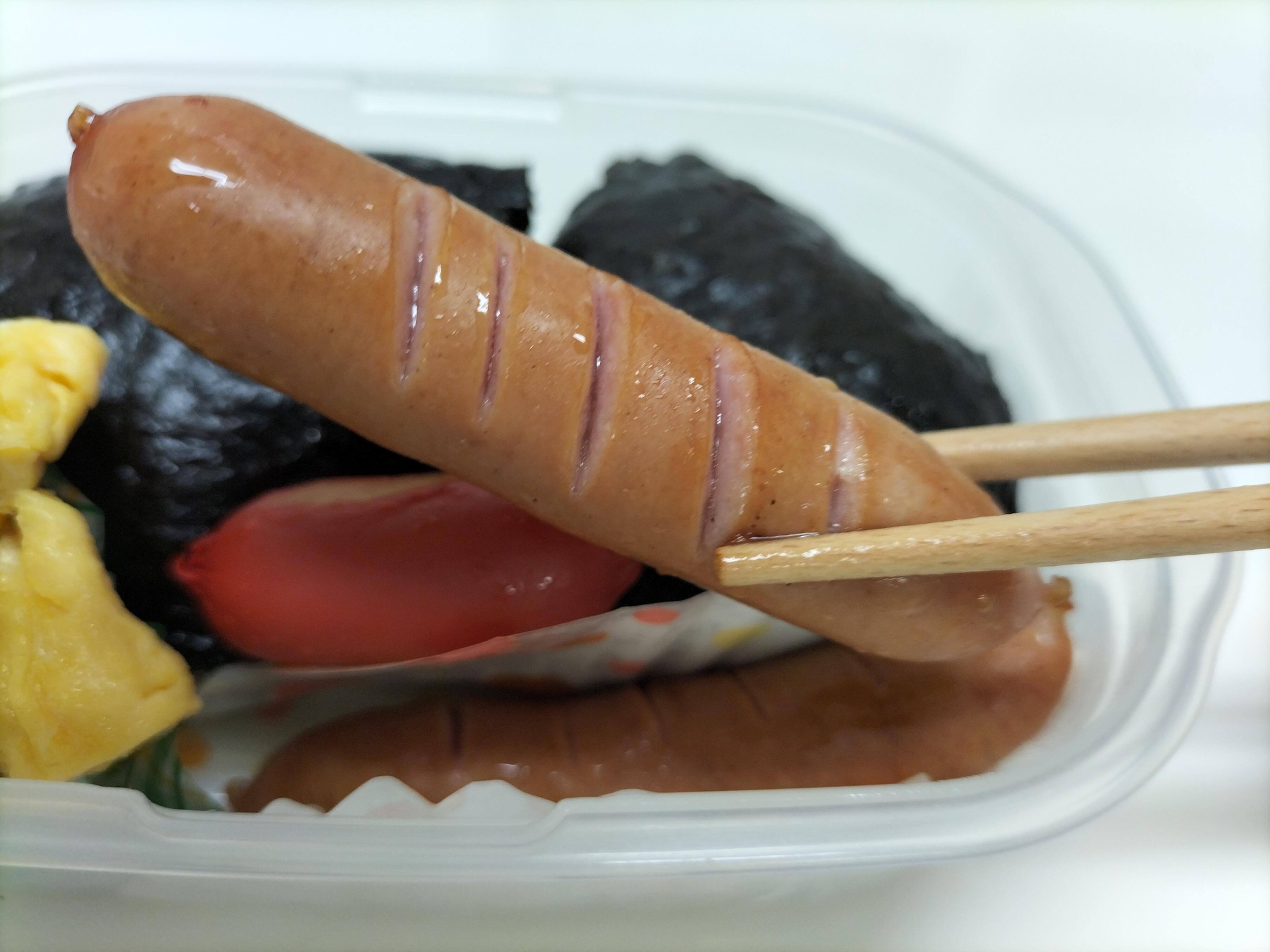 今日の弁当のウインナー