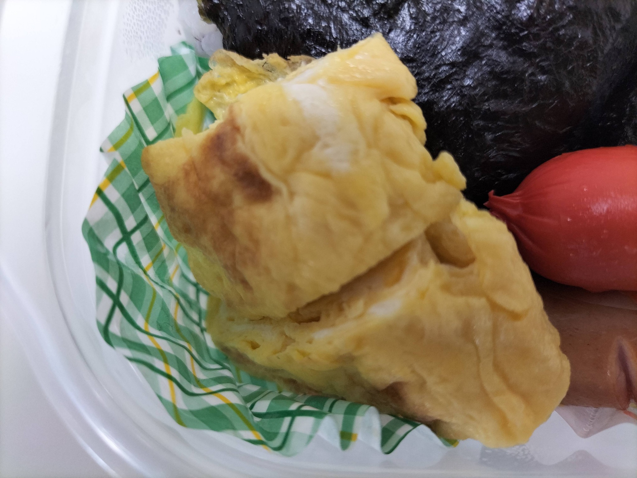今日の弁当の卵焼き