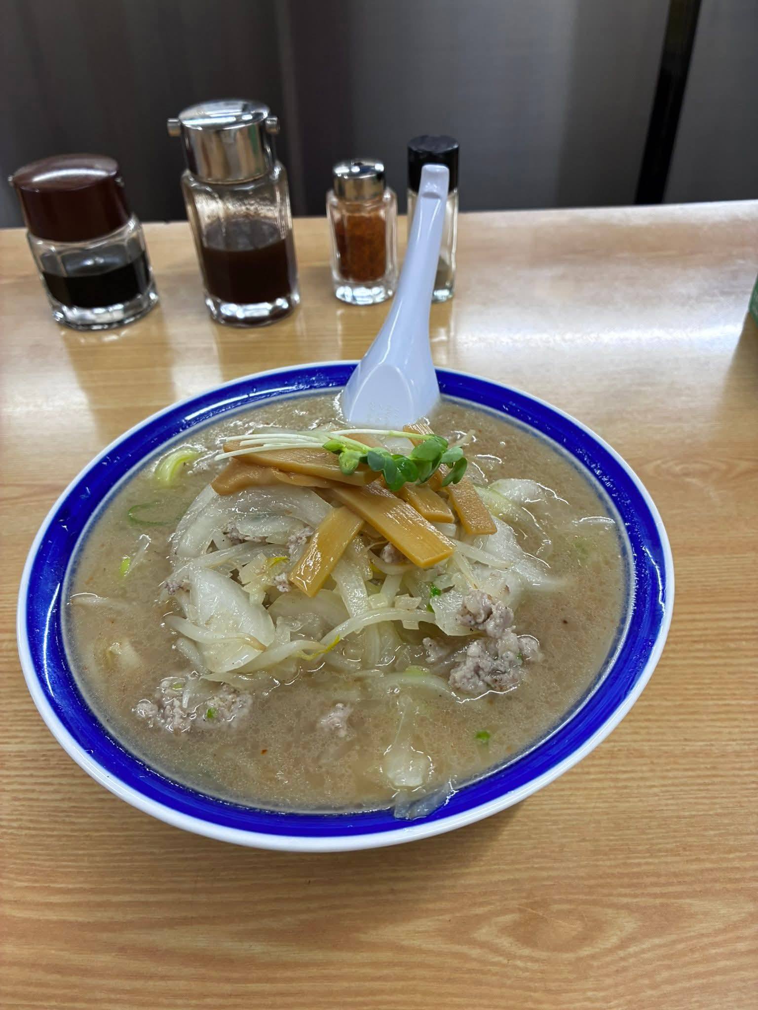 「味の三平」の味噌ラーメン