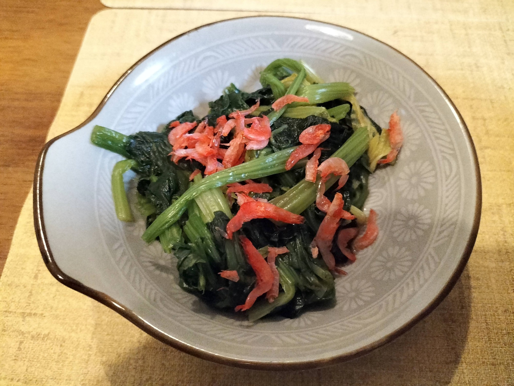 家庭で楽しむ札幌ラーメン献立：桜エビとほうれん草のお浸し