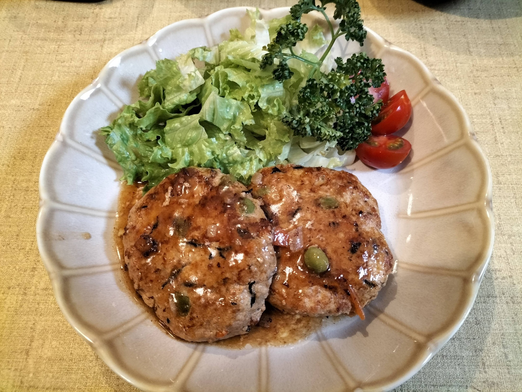 シニアの豆腐ハンバーグ献立：メインの豆腐ハンバーグ