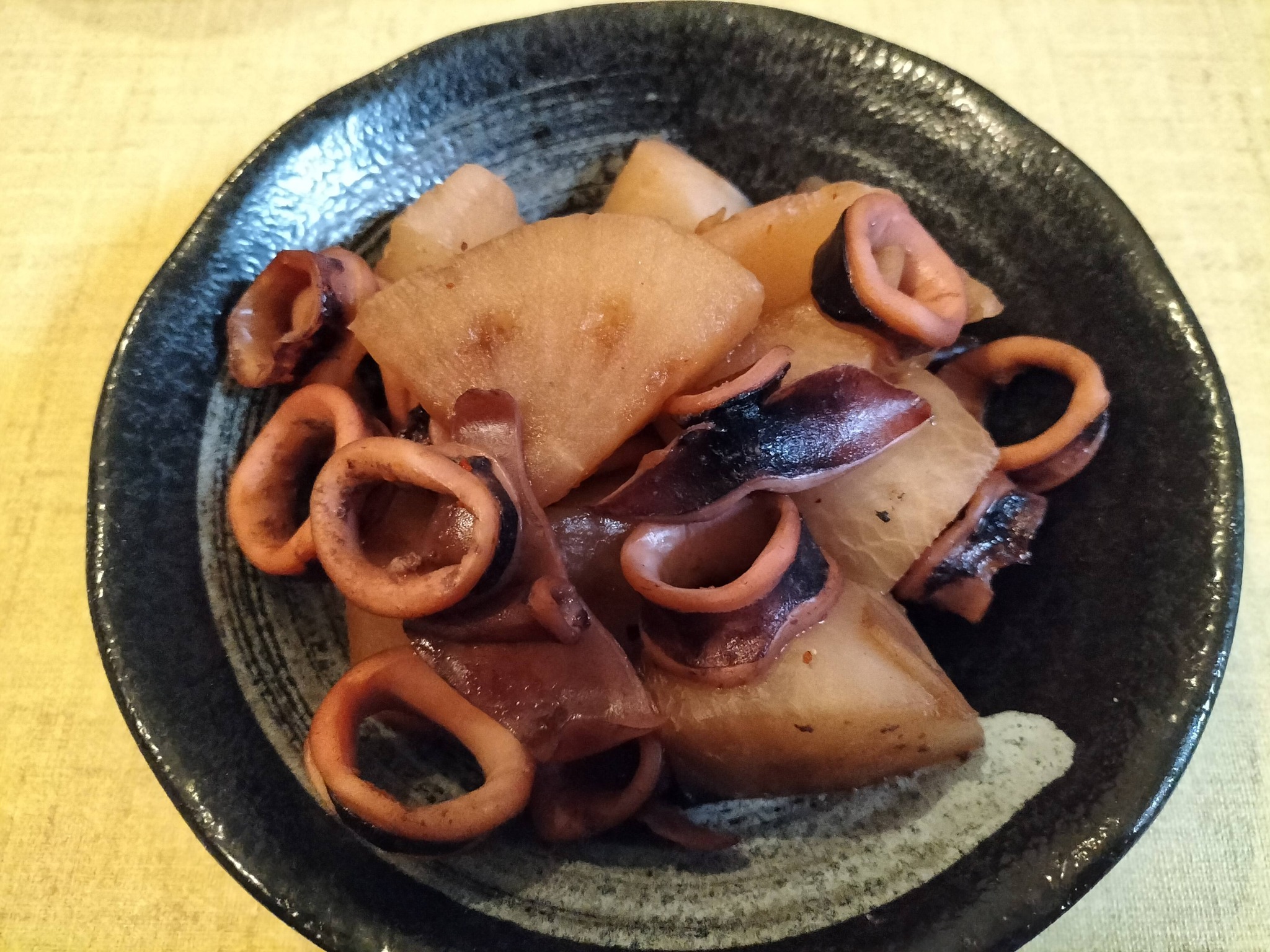 シニアの豆腐ハンバーグ献立：イカ大根