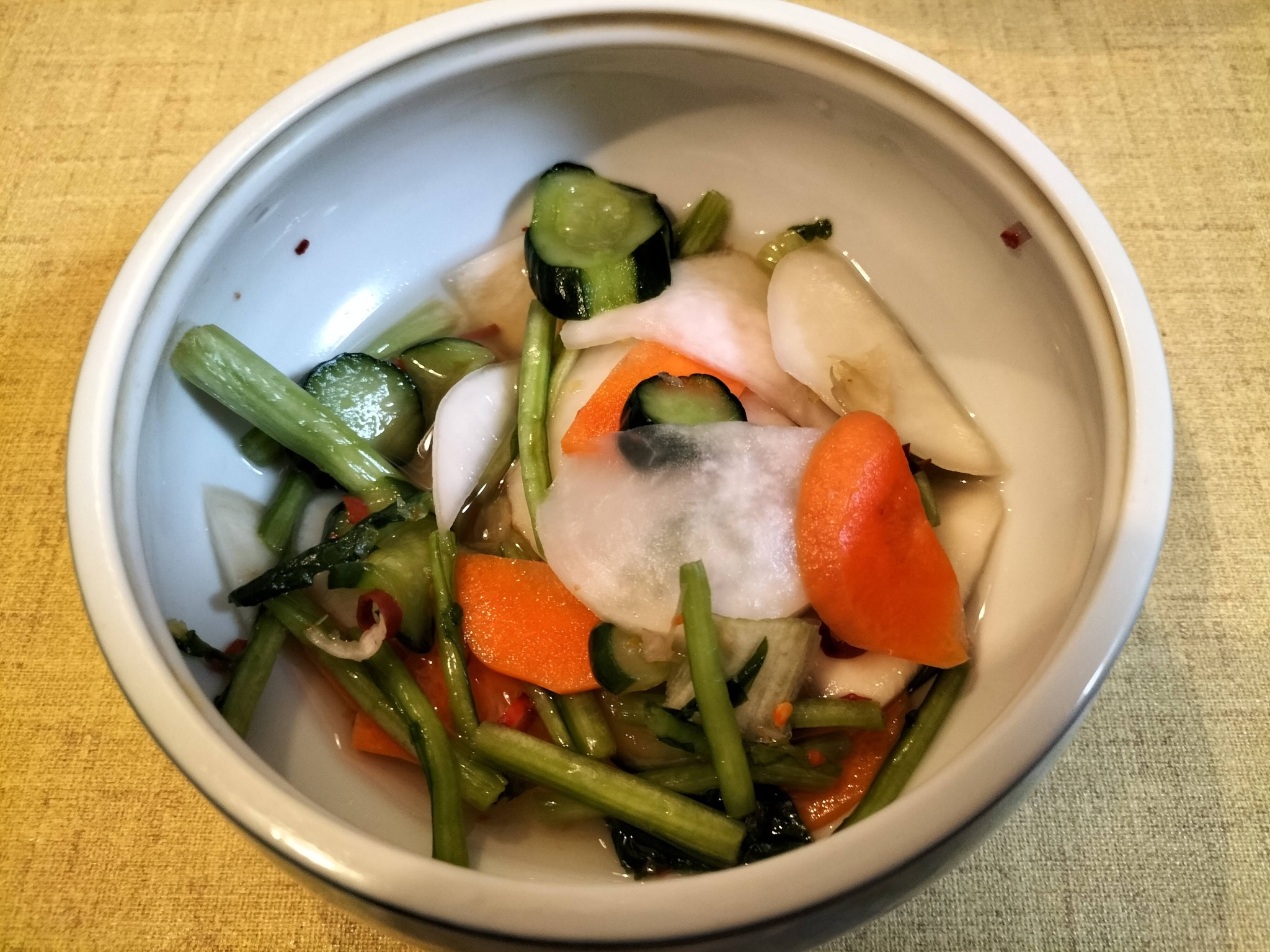 シニアの豆腐ハンバーグ献立：漬物