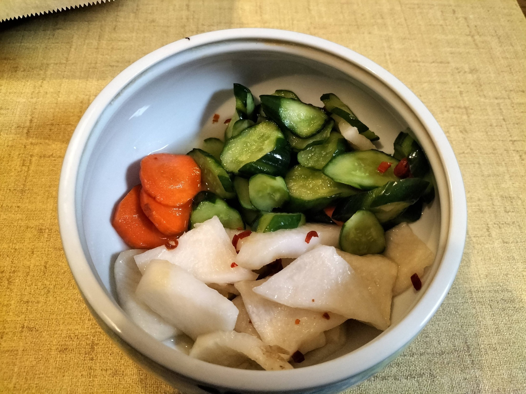 簡単ヘルシー焼き魚の夕食メニュー:自家製漬物 zi