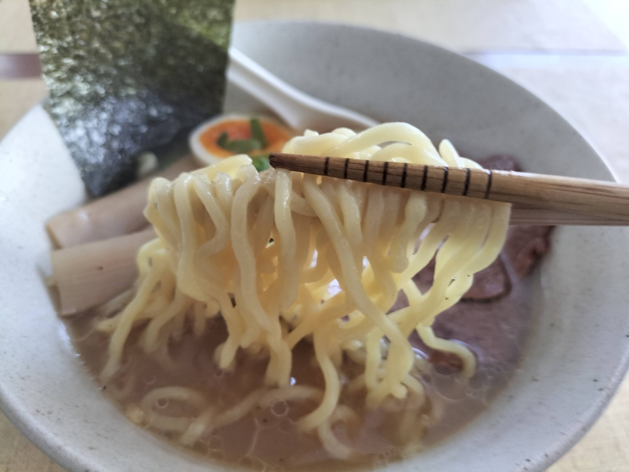 白樺山荘の生ラーメンの麺