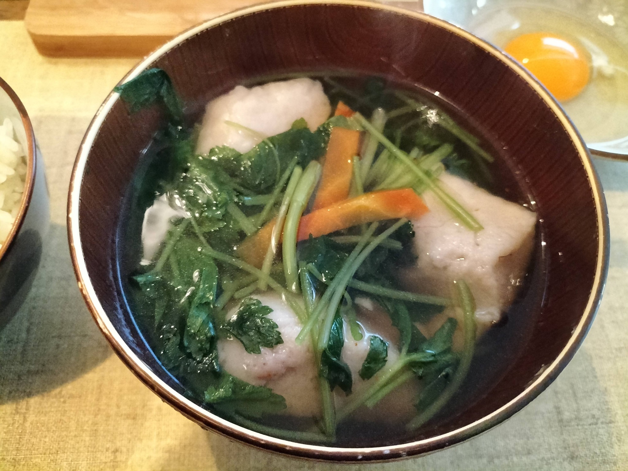 北海道のすき焼き献立：すり身のお吸い物