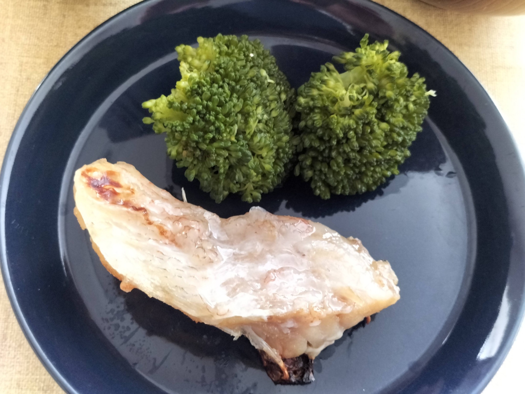 今日の和食メインの朝ごはん：銀鱈とブロッコリー