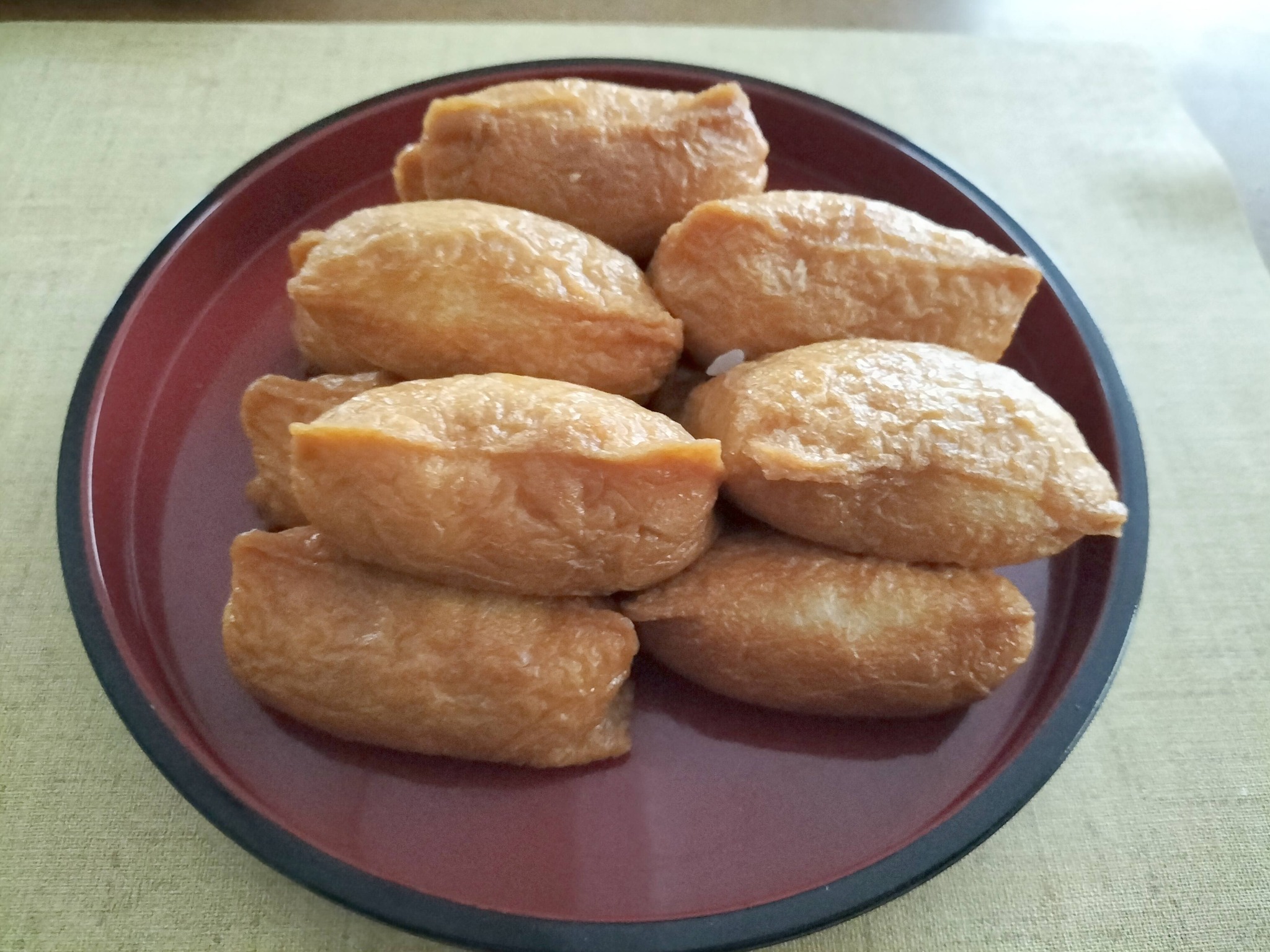 いなり寿司をメインにした夕食献立；いなりすし