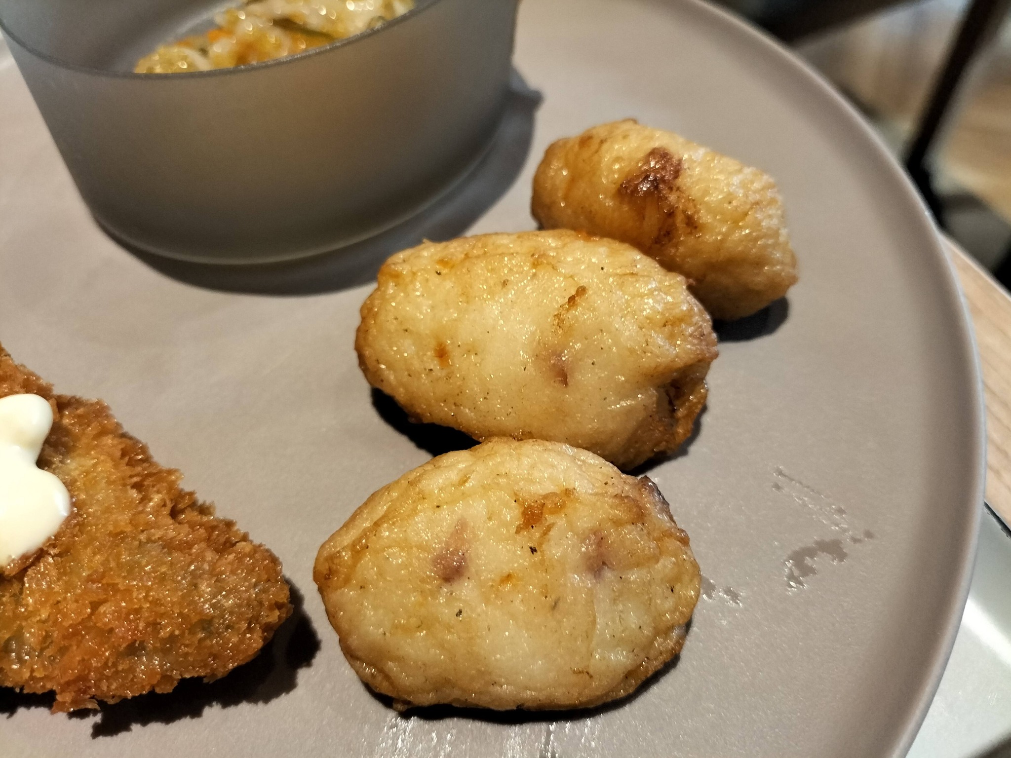 グリッズ プレミアムホテル小樽朝食：大八栗原蒲鉾店のかまぼこ